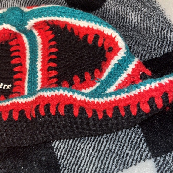 Supreme Crochet Bucket Hat - Picture 15 of 17